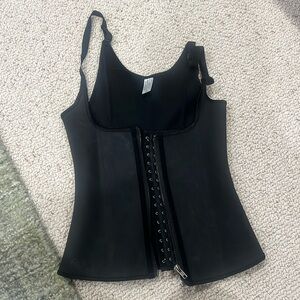 Size medium shape ware